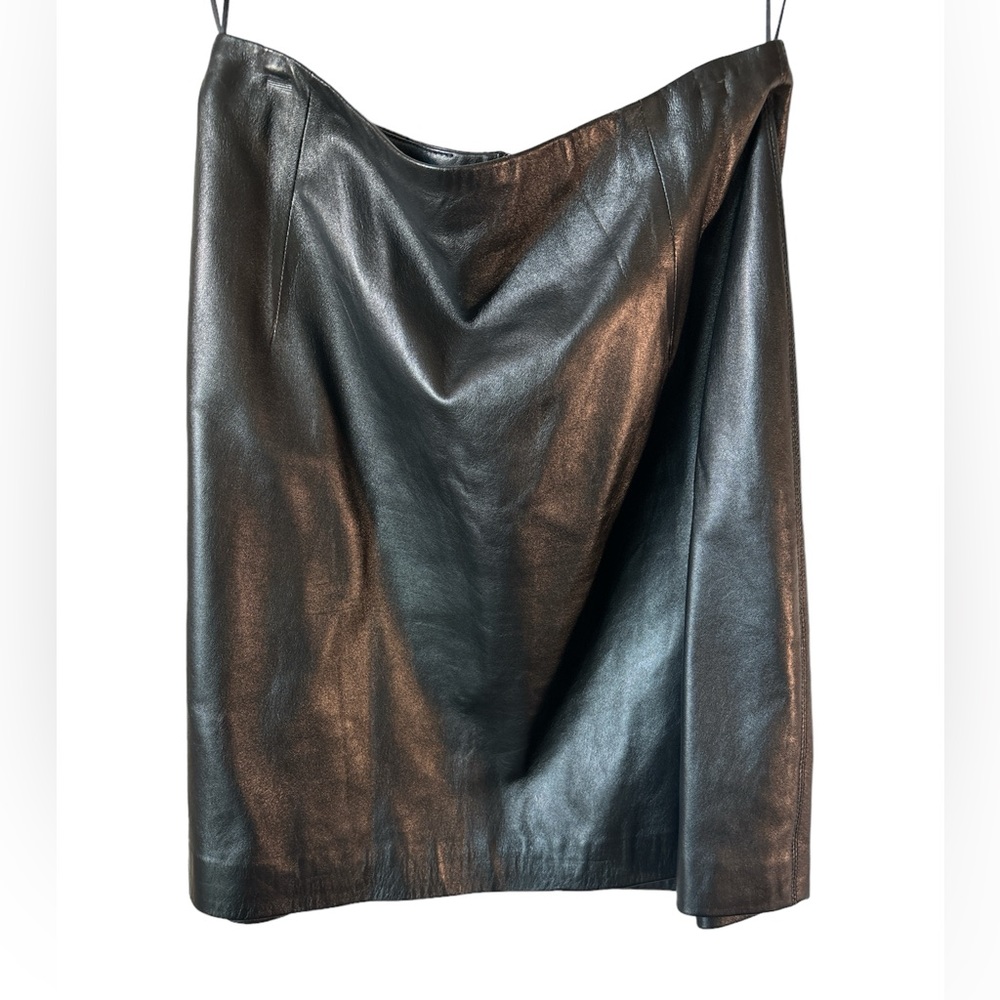 St. John Griffith Grey black genuine vtg leather skirt sz 8 capsule wardrobe